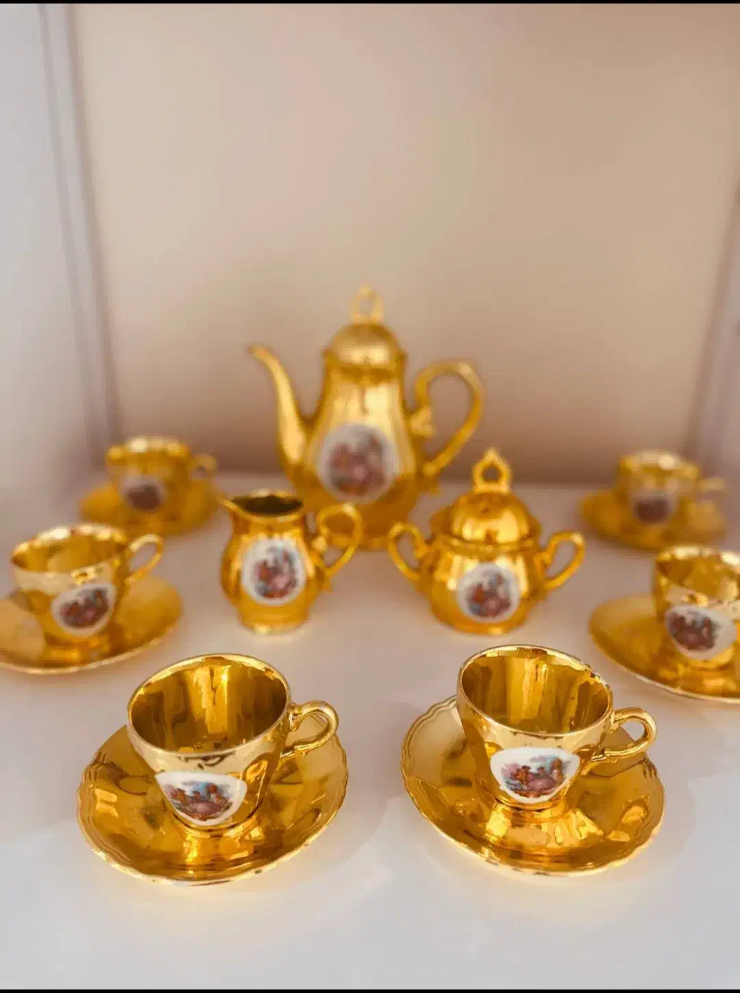 قهوه خوری دنسی طلایی قدیمی|کلکسیون اشیاء عتیقه|رودهن, |دیوار