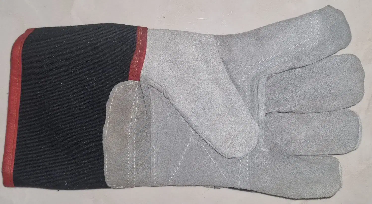 دستکش کار|لباس|اراک, |دیوار