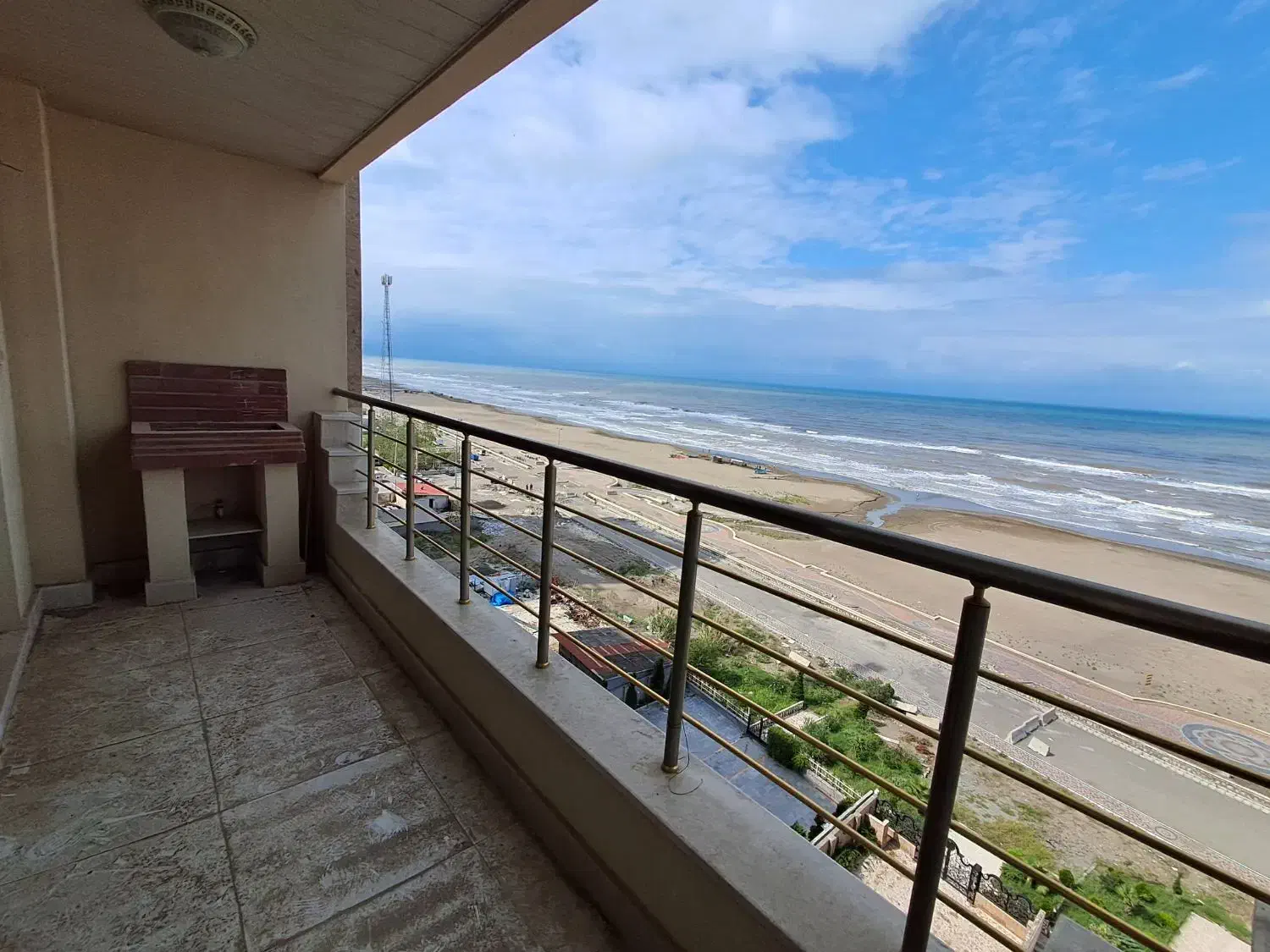 آپارتمان پلاک یک دریا در برج لوکس خط دریا سرخرود|اجارهٔ آپارتمان|سرخرود, |دیوار