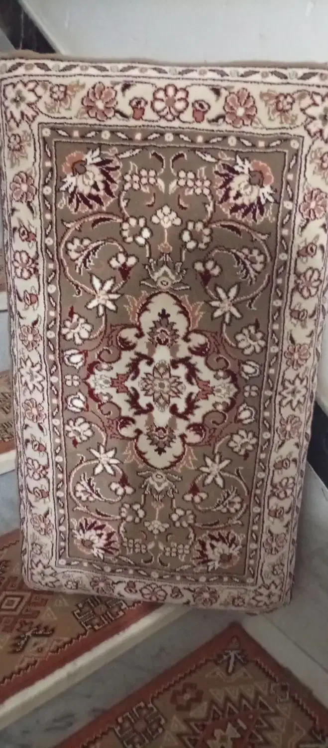 چهار دست پشتی ازهر کدام ۶عدد|پشتی|مریوان, |دیوار