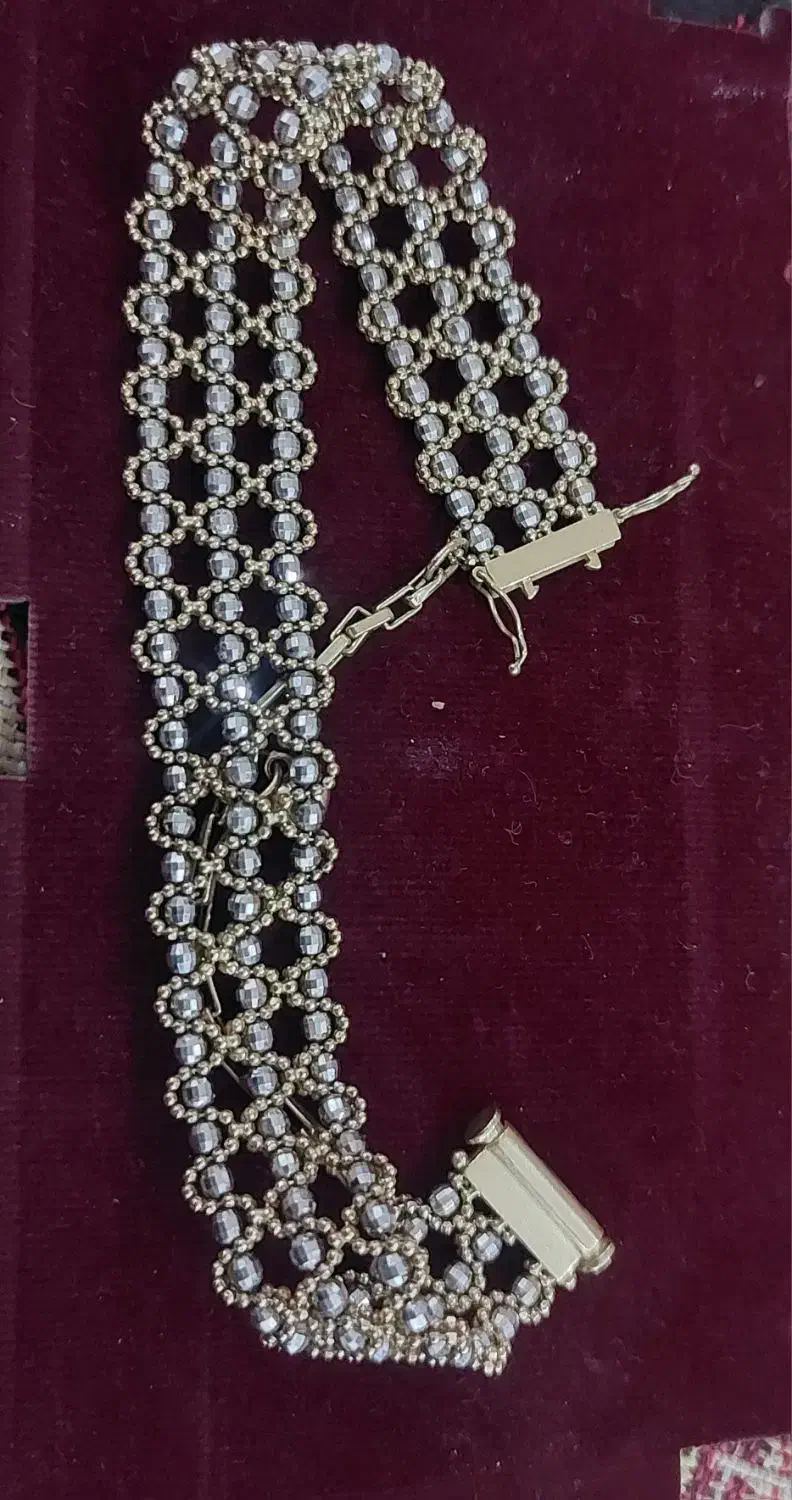 دستبند طلا|جواهرات|اصفهان, باغ دریاچه|دیوار