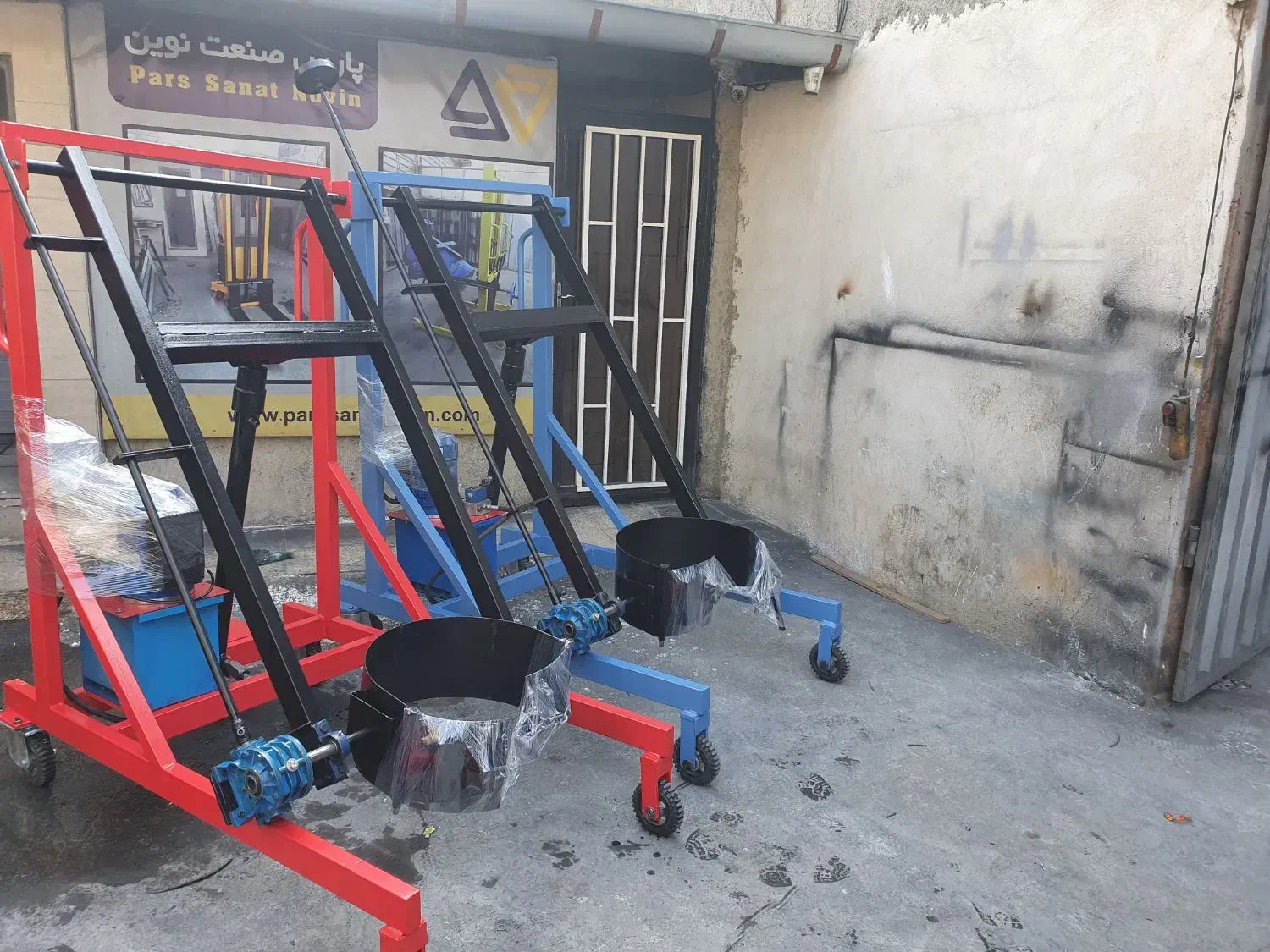 نیروی ساده و جوشکار|استخدام صنعتی، فنی، مهندسی|چهاردانگه (تهران), |دیوار