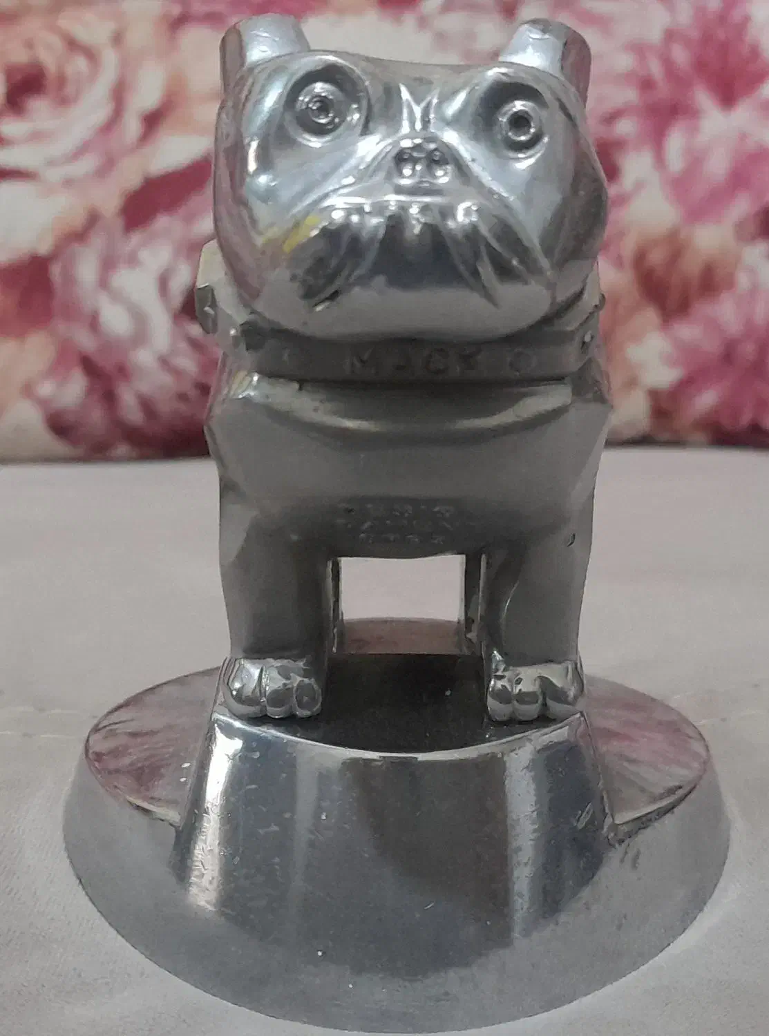 مجسمه سگ ماک برنجی عتیقه و کلکسیونی|کلکسیون اشیاء عتیقه|تهران, میدان میوه و تره‌بار مرکزی|دیوار