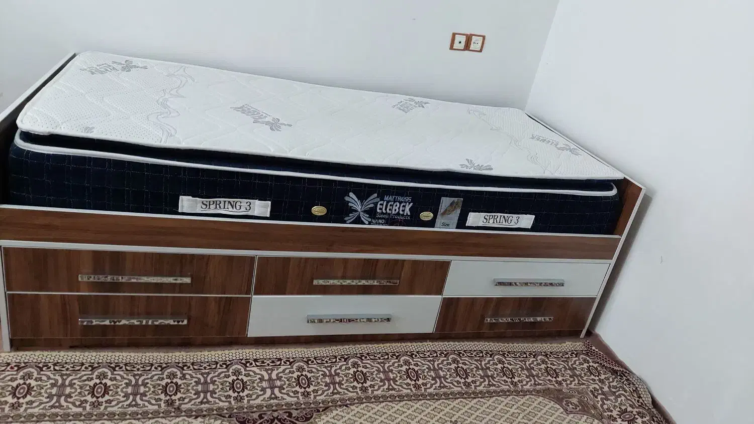 تخت خواب یک نفره|تخت و سرویس خواب|میاندوآب, |دیوار