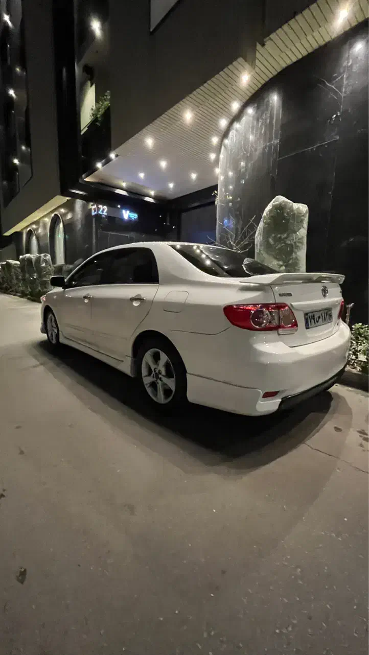 تویوتا کرولا آخر ۲۰۱۳|خودرو سواری و وانت|مشهد, دانشجو|دیوار