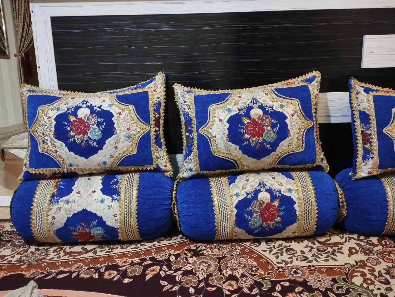 شاه نشین|پشتی|اردبیل, |دیوار