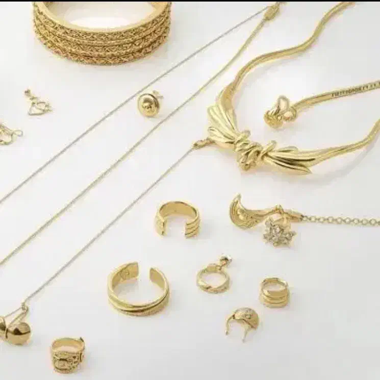 مقداری طلا پیدا کردم|اشیا|قم, بلوار امین و ساحلی|دیوار