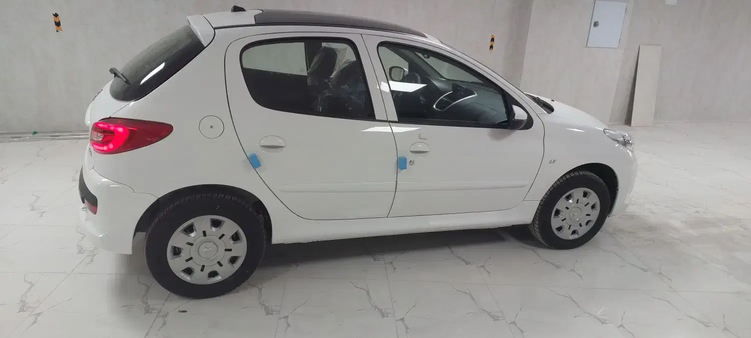 ۲۰۷ سقف شیشه ای رینگ فولادی|خودرو سواری و وانت|خرمآباد, |دیوار