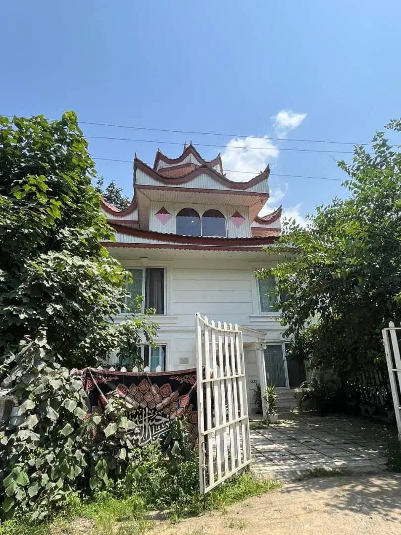 اجاره ویلا جنگلی استخر دارکد011 حیاط دلباز|اجارهٔ کوتاه‌مدت ویلا و باغ|شفت, |دیوار