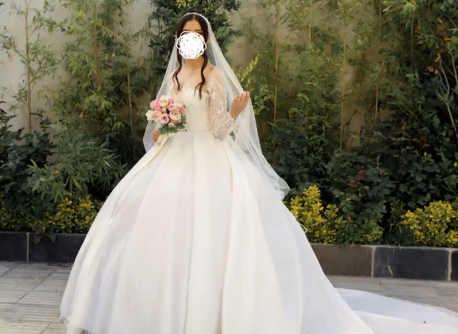 لباس عروس شیک به روزفقط جهت عکاسی۲ساعت پوشیده شده|لباس|چهاردانگه (تهران), |دیوار