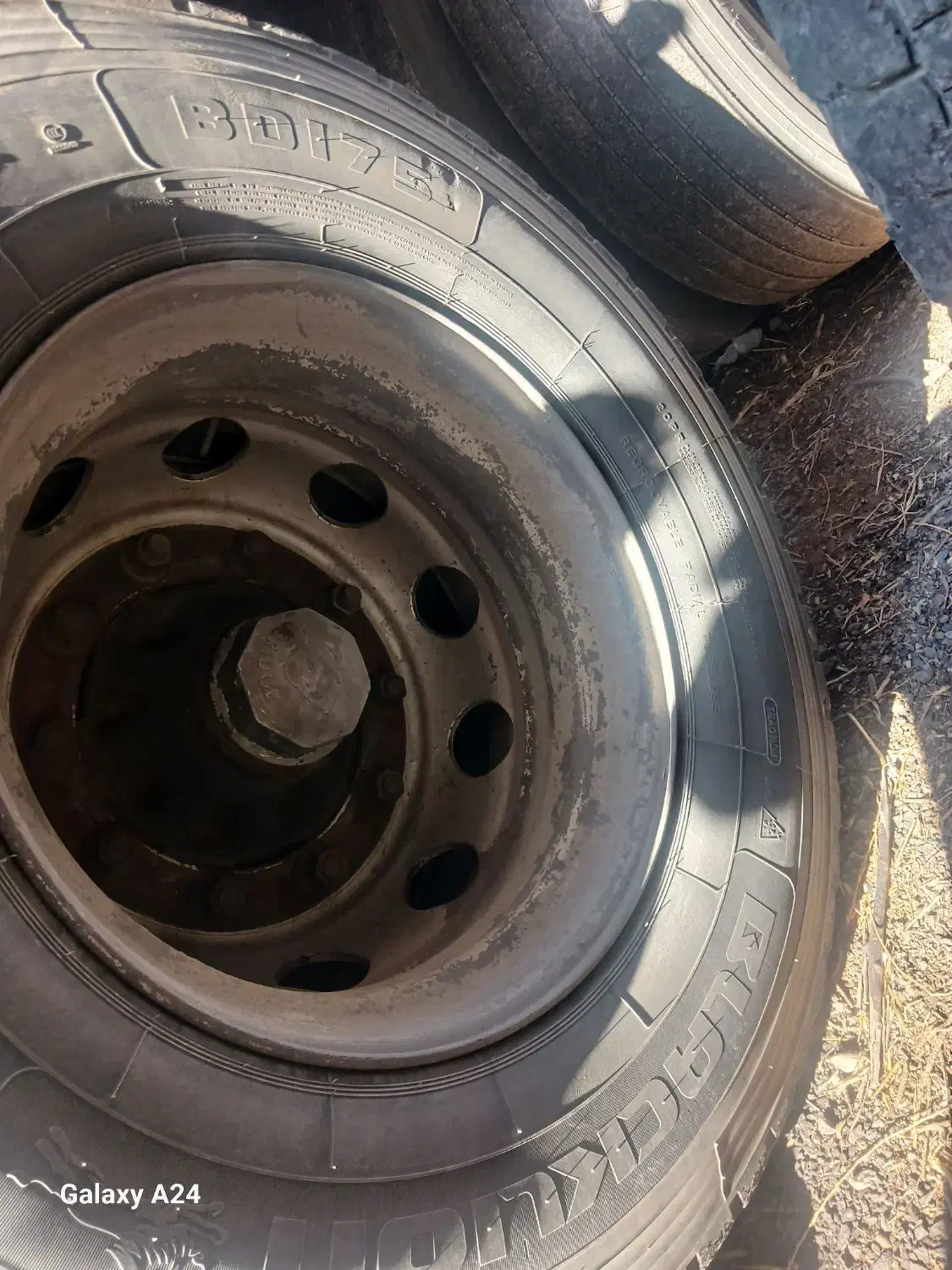 تریلی کفی تجاری|خودرو سنگین|لوشان, |دیوار