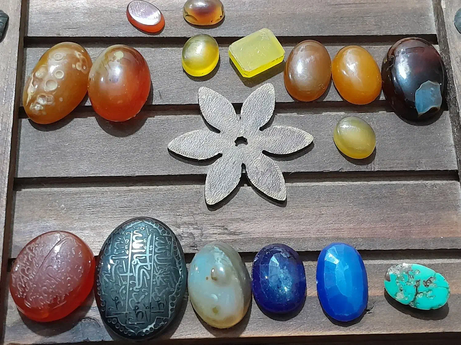 سنگ انگشتر|کلکسیون اشیاء عتیقه|خرمشهر, |دیوار