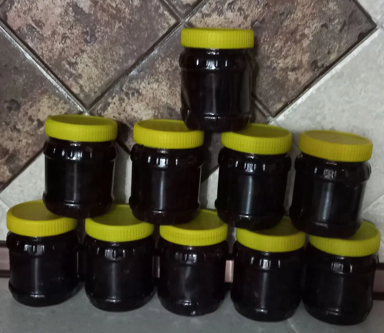 مربای به بابه محلی|خوردنی و آشامیدنی|رشت, نخودچر|دیوار