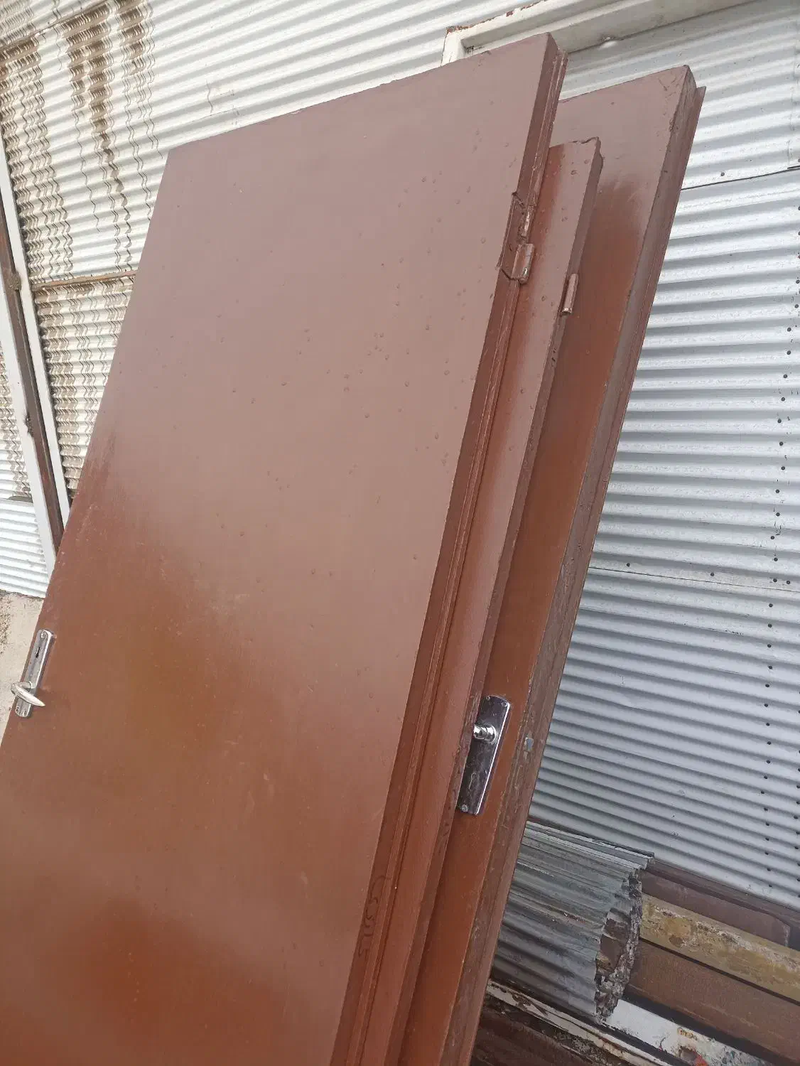 ۵تادرچوبی بادستگیره و۲تادرکمدسالم|مصالح و تجهیزات ساختمان|تربت‌حیدریه, قائم|دیوار