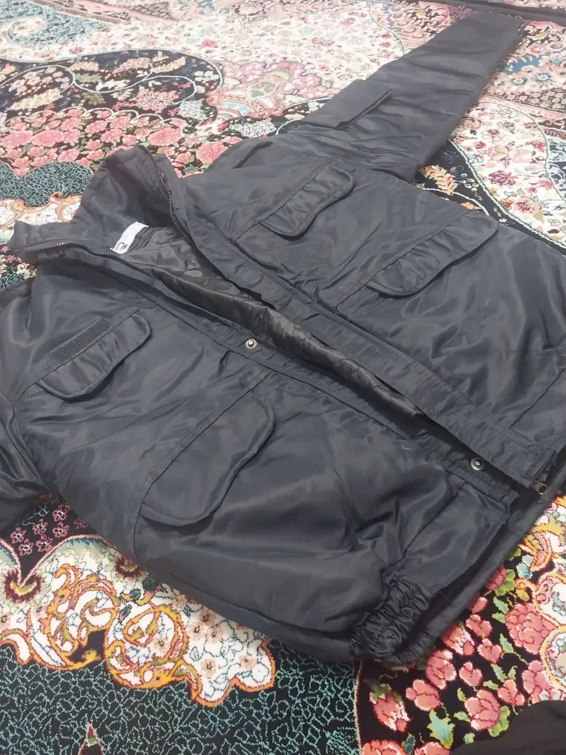 کاپشن نگهبانی|لباس|محمدشهر, محمدشهر|دیوار