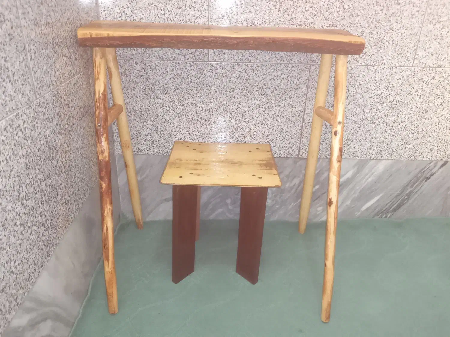 میزِ چوبیِ خاص با چوبِ طبیعی|صنایع دستی و سایر لوازم تزئینی|قم, زنبیل آباد|دیوار