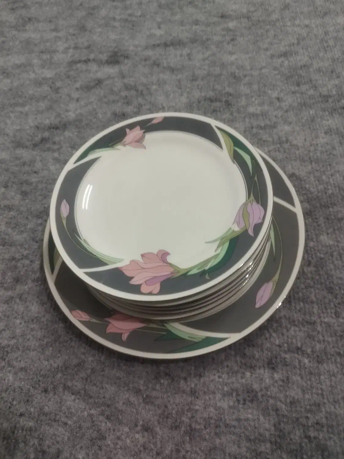 سرویس‌پیش دستی قدیمی ومیوه خوری|کلکسیون اشیاء عتیقه|شهرکرد, |دیوار