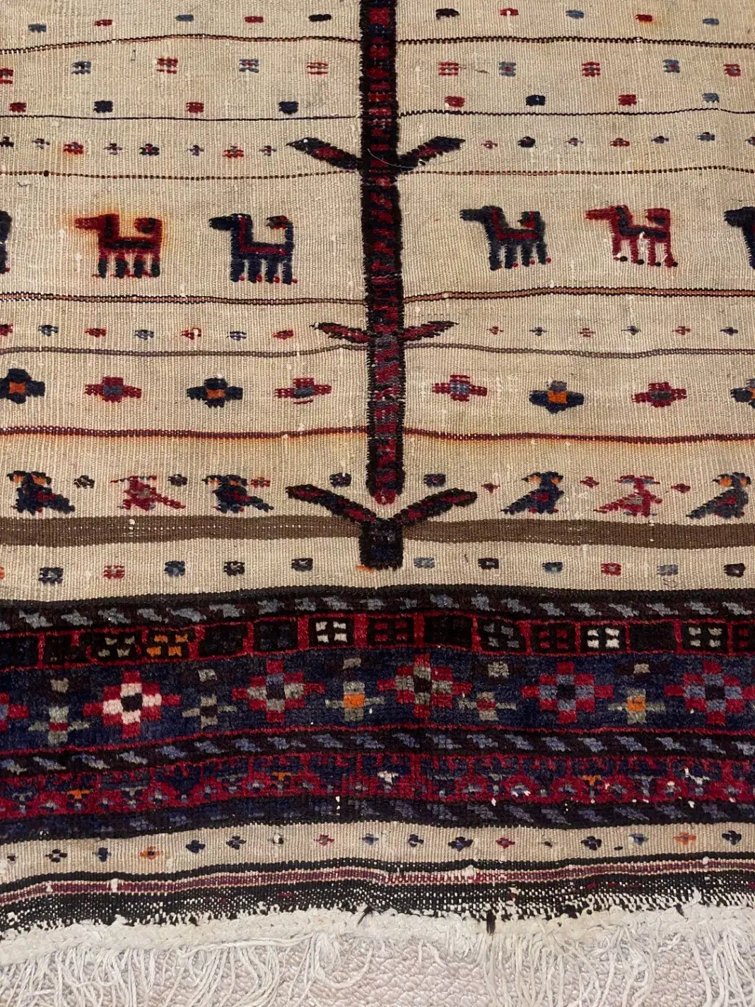 فرش دستباف قدیمی سیرجان|فرش|تهران, زعفرانیه|دیوار