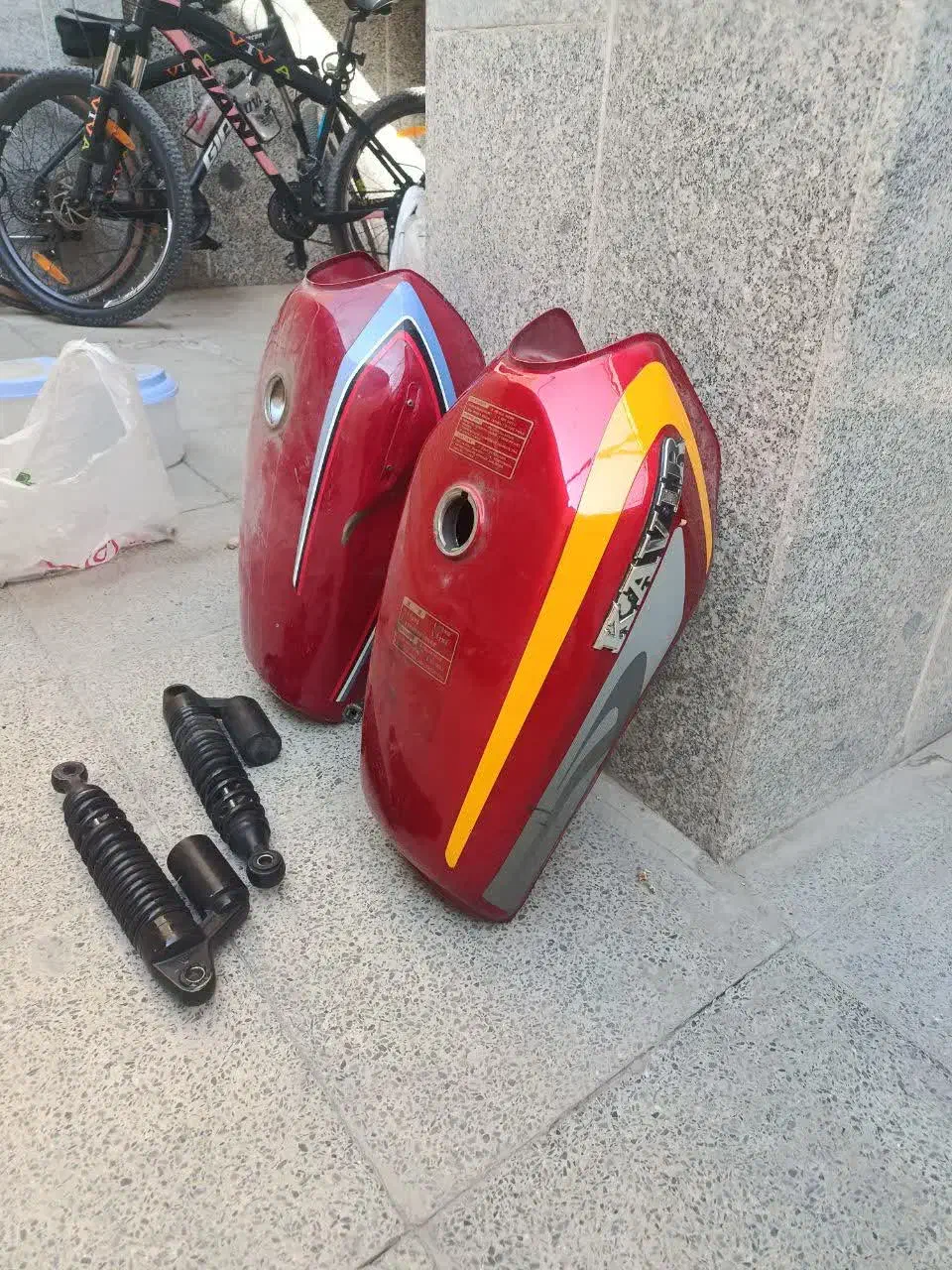 کمک عقب هوندا ولوازم|قطعات یدکی و لوازم جانبی|اصفهان, فرح آباد|دیوار