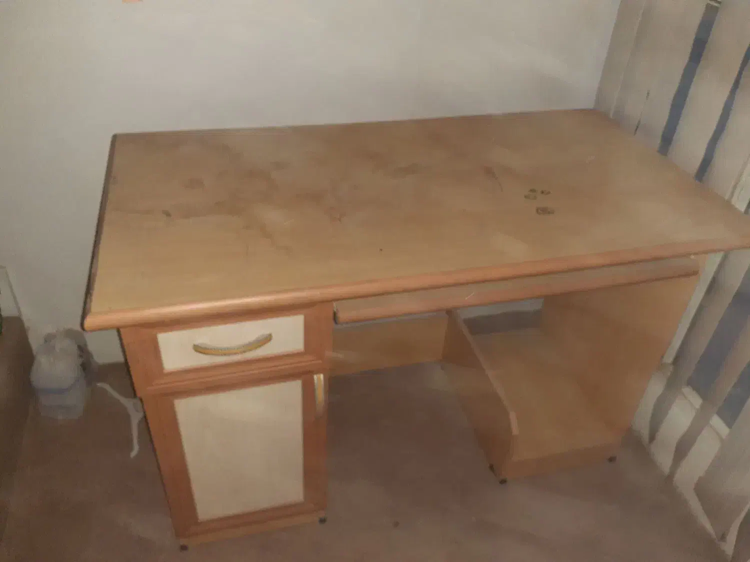 میز کامپیوتر با کیفیت و نو|میز تحریر و کامپیوتر|بناب, |دیوار