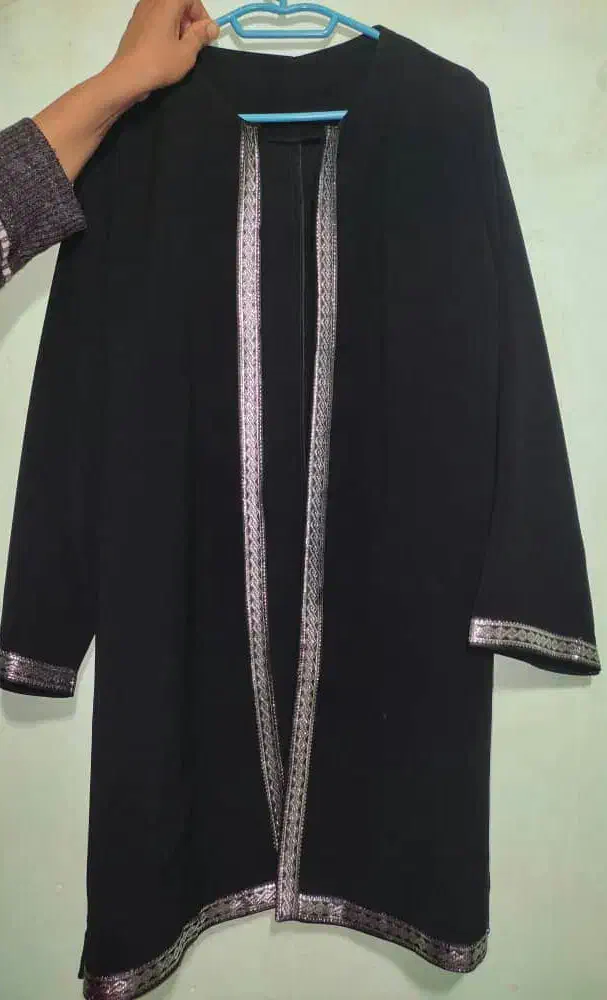 حراج مانتو مشکی جنس عالی 600ت|لباس|شیراز, زرهی|دیوار