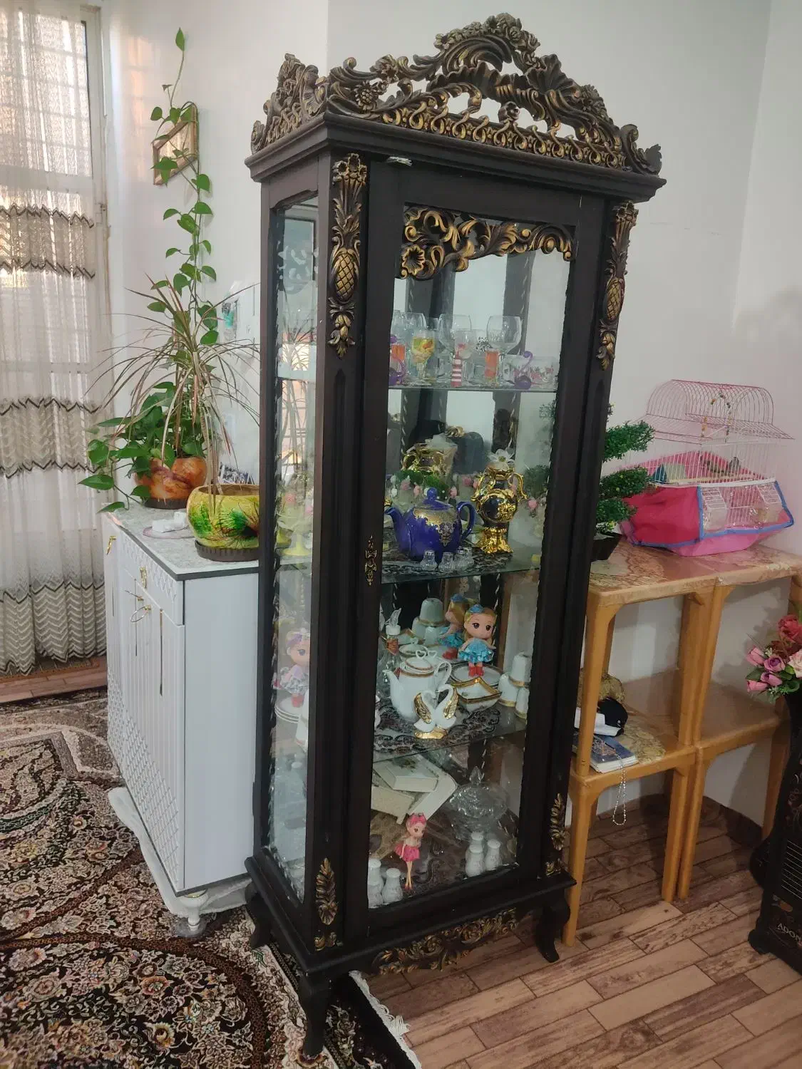 بوفه چوب گردو درجه یک|بوفه، ویترین، کنسول|شیراز, کوشک میدان|دیوار