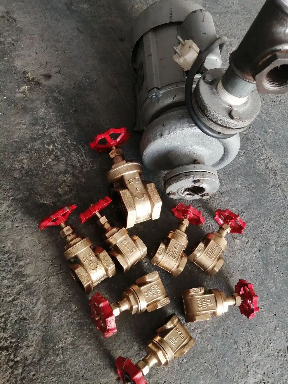 پمپ آب برند پم اسب PEM 3/4|مصالح و تجهیزات ساختمان|تهران, تولید دارو|دیوار