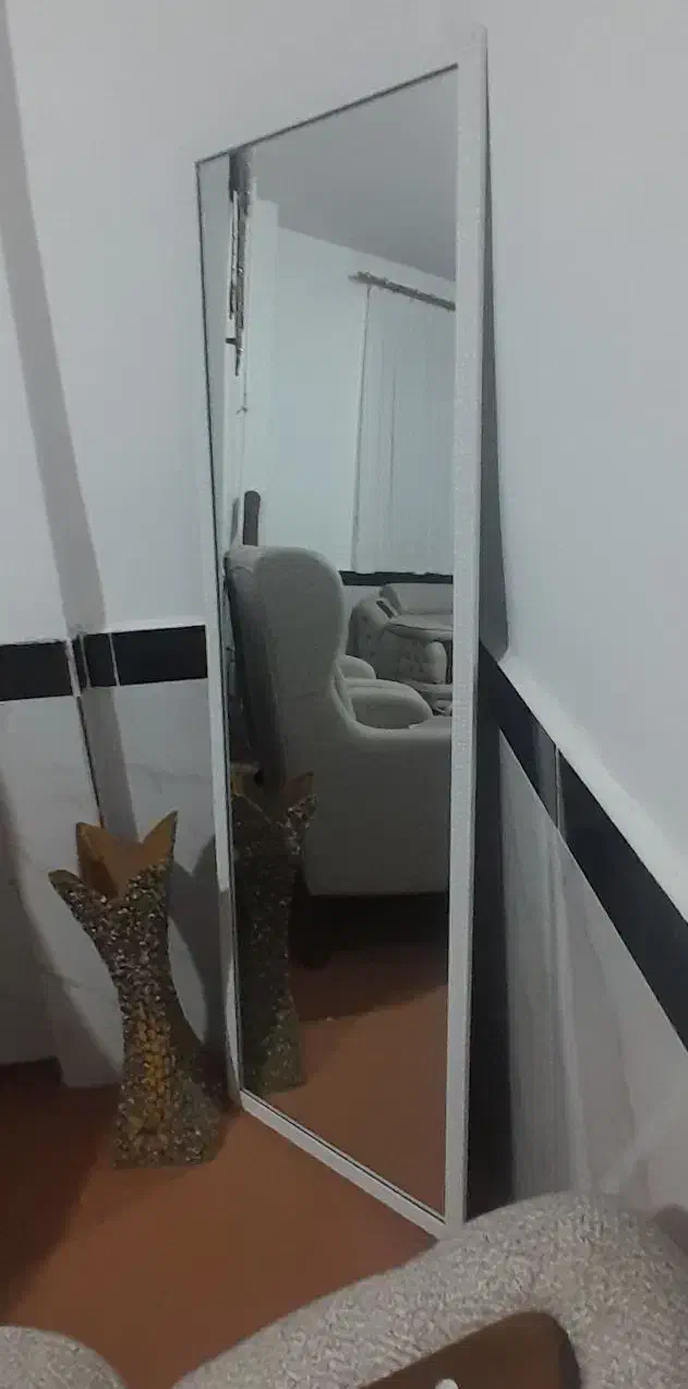 آینه تمام قد|آینه|مریوان, |دیوار