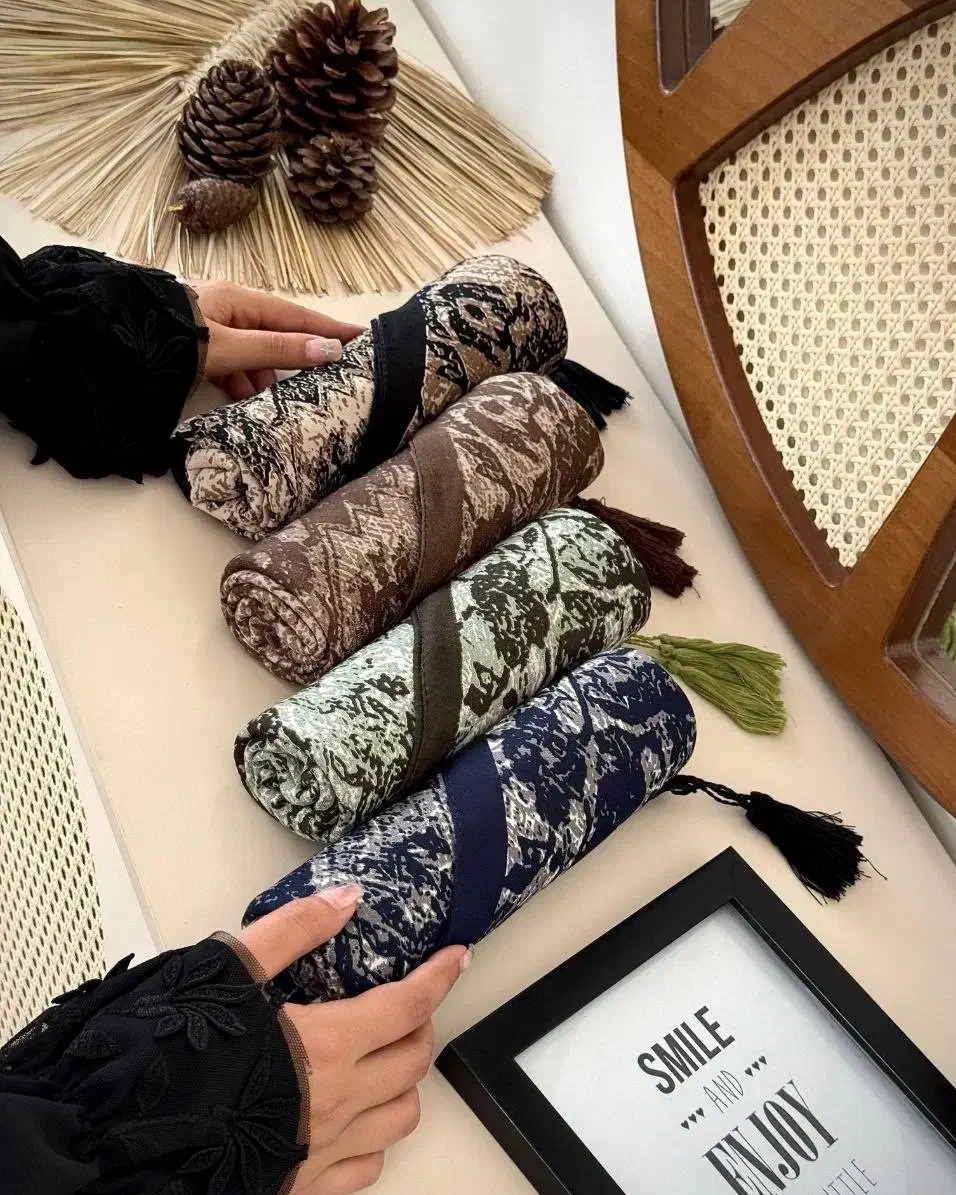 روسری پاییزه دور دوخت منگوله دار|لباس|عنبرآباد, |دیوار