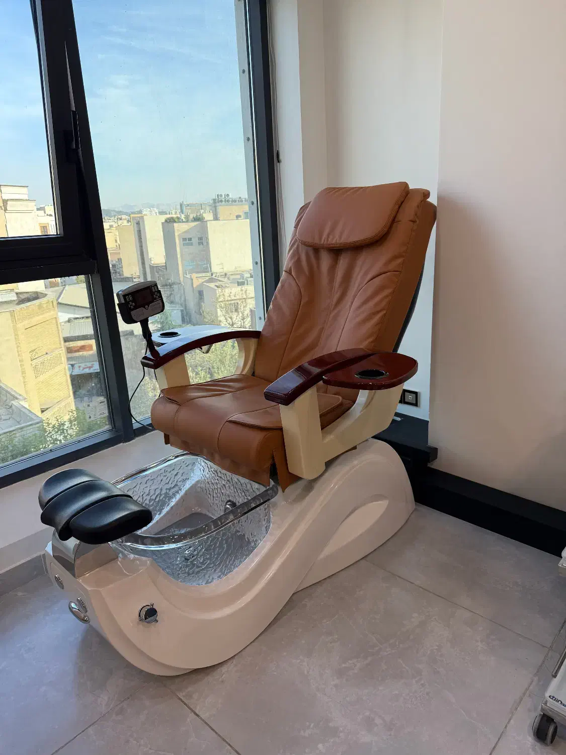 استخدام نظافت چی خانم|استخدام سرایداری و نظافت|تهران, اختیاریه|دیوار