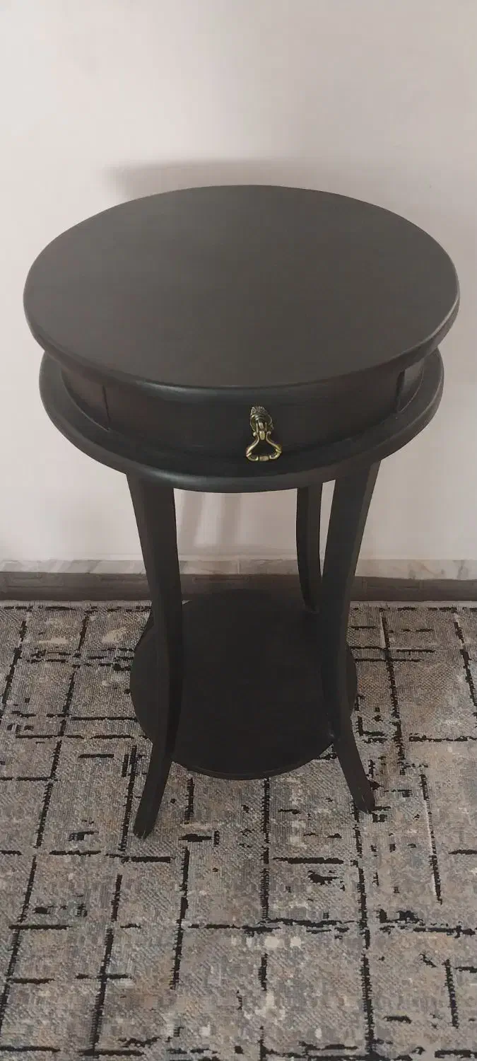 میز تلفن کاملا سالم میز اباژور کنار سالنی|میز تلفن|مشهد, الهیه|دیوار