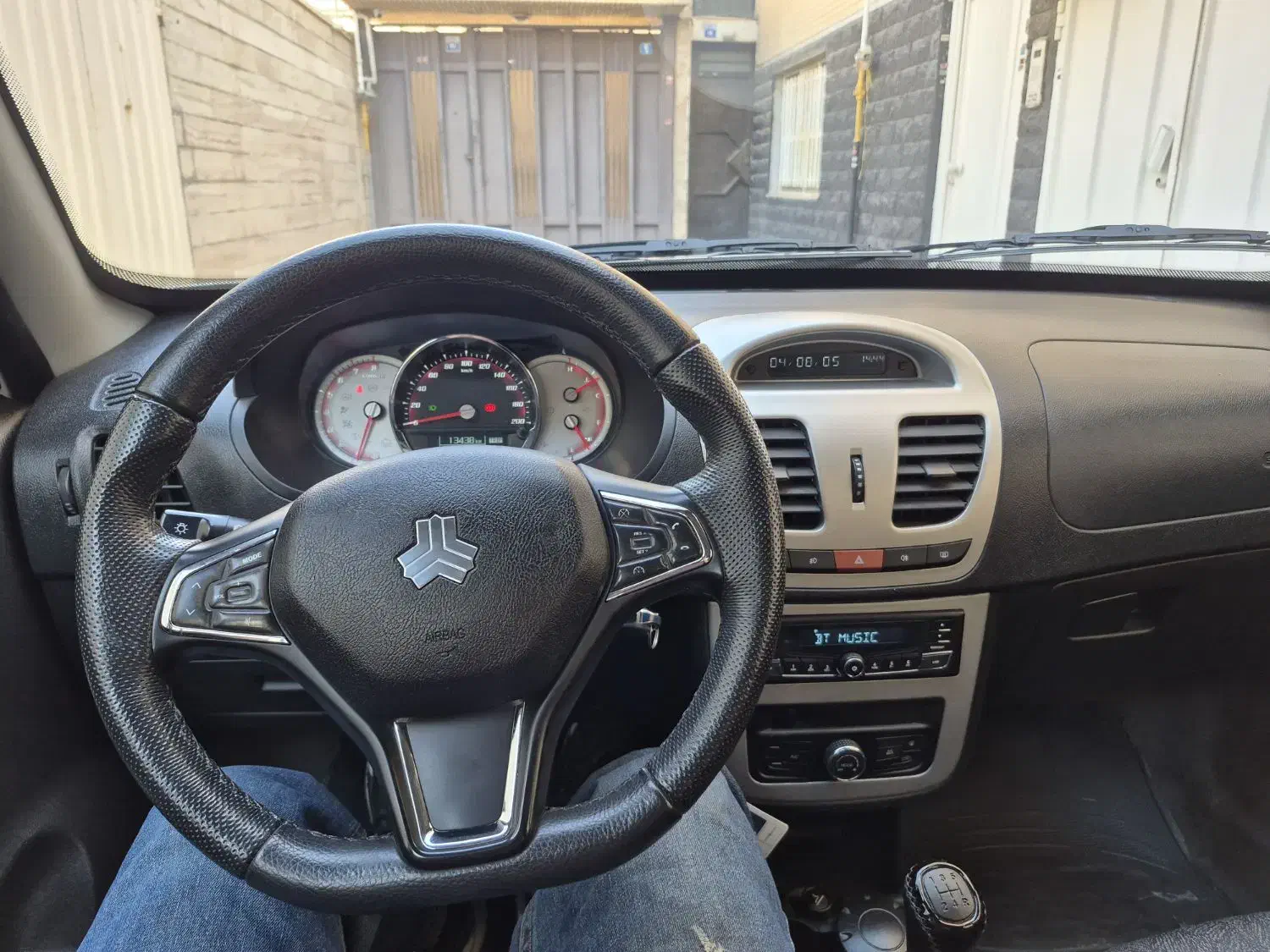 کوییک اس استاندارد ۸۵ گانه مدل ۱۴۰۳|خودرو سواری و وانت|اصفهان, باغ نگاره|دیوار