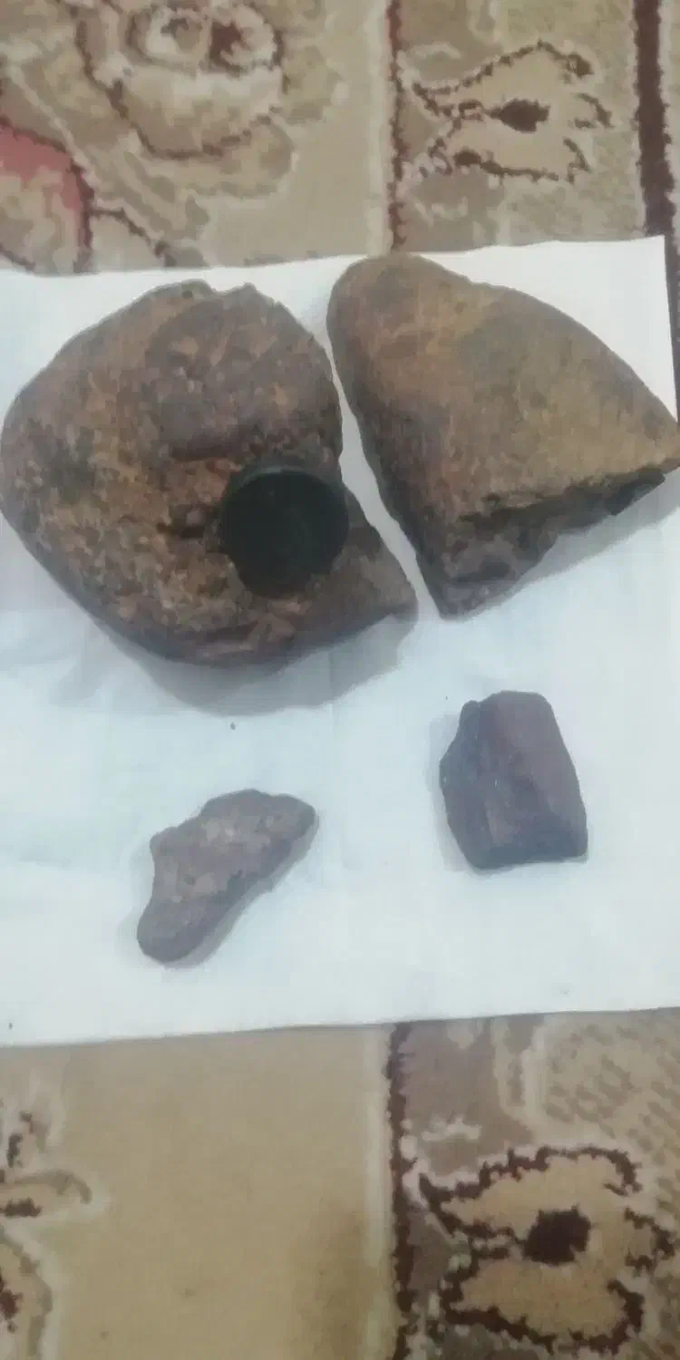 شهاب سنگ|کلکسیون اشیاء عتیقه|سنندج, |دیوار