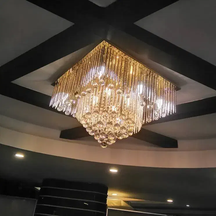 لوستر تمیز و سالم|لوستر و چراغ آویز|اسفراین, |دیوار