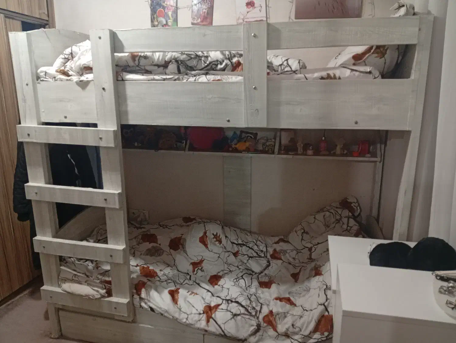 تخت خواب دو طبقه|تخت و سرویس خواب|ری, علایین|دیوار