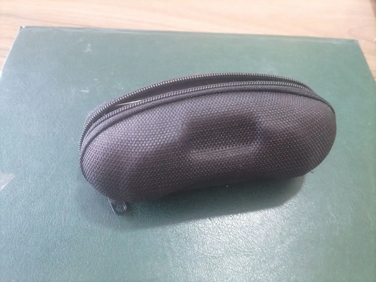 عینک زنانه پیدا شده|اشیا|سنندج, |دیوار