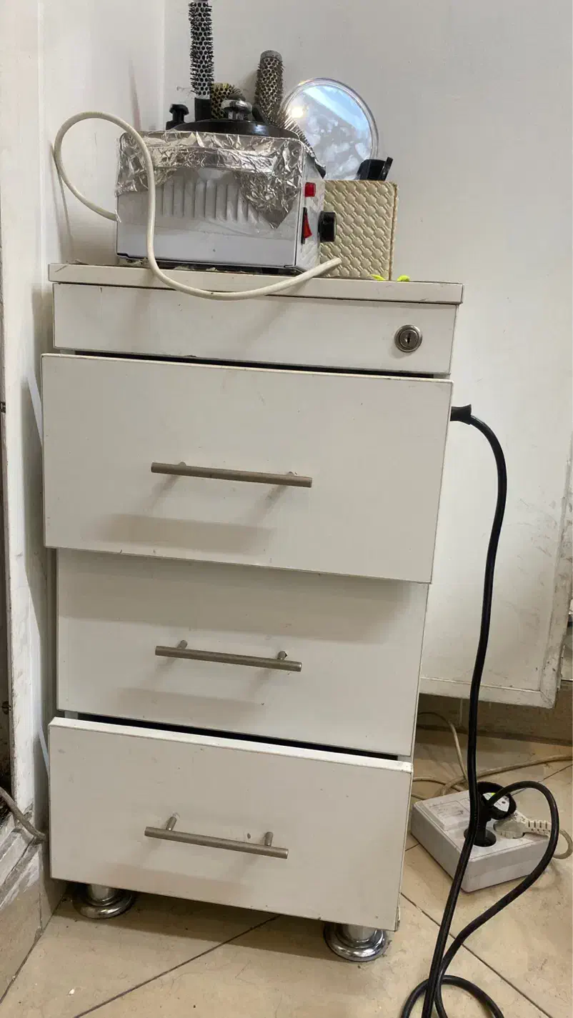 فروش فوری تجهیزات سالن|آرایشگاه و سالن‌های زیبایی|تهران, هفت حوض|دیوار