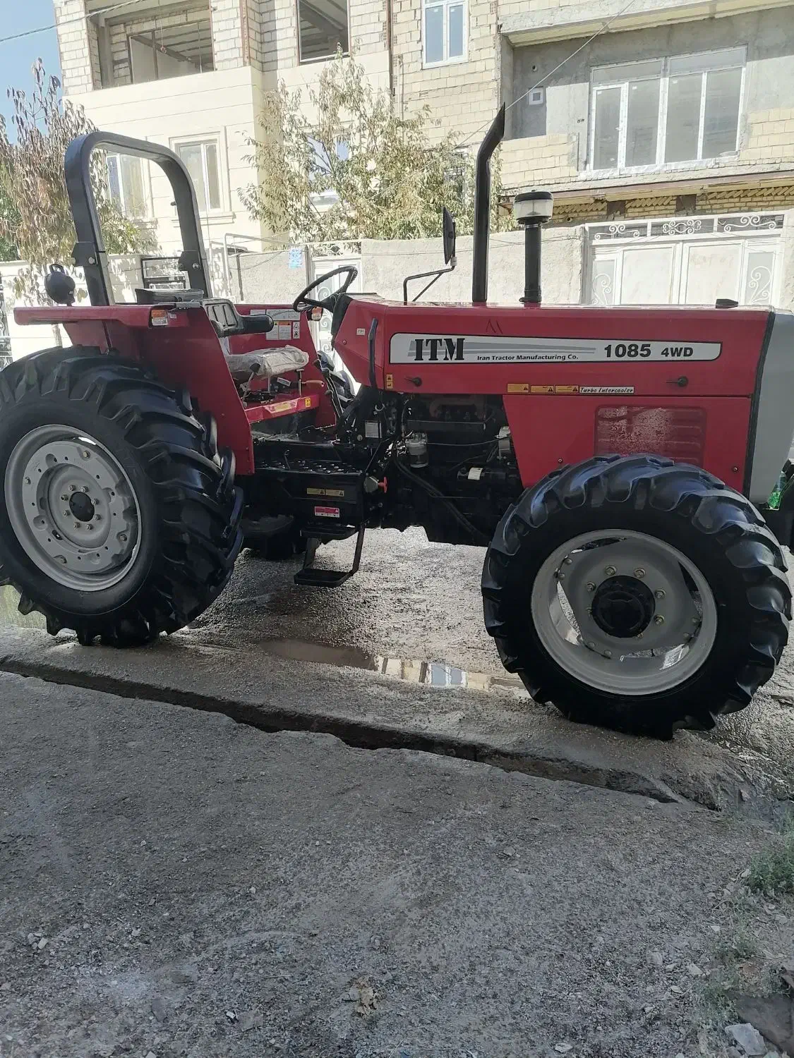 تراکتور ۱۰۸۵|خودرو سنگین|قیدار, |دیوار