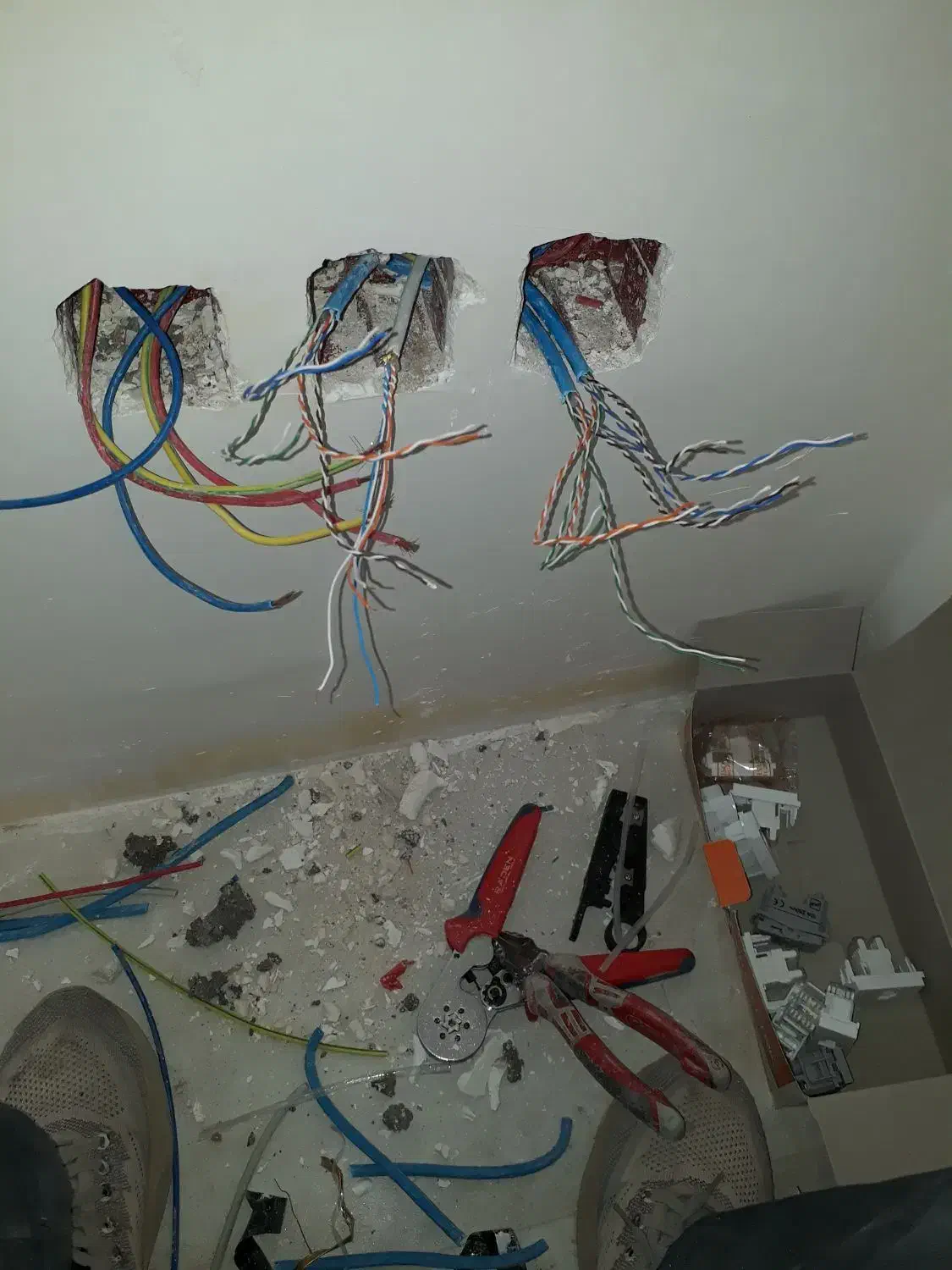 برقکار ساختمان|خدمات پیشه و مهارت|ورامین, ورامین|دیوار