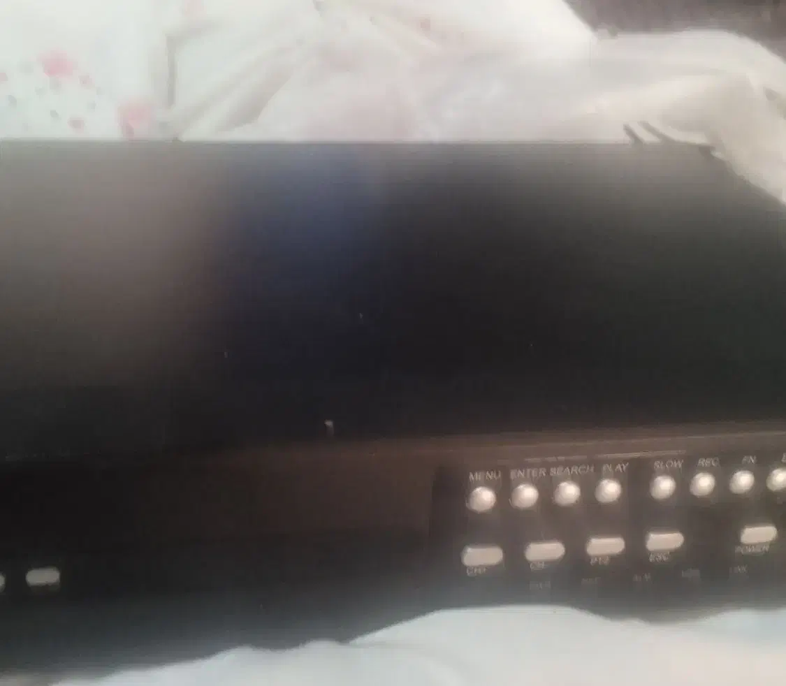 یک عدد DVR با هارد و حافظه داخلی فروشی|دوربین مداربسته|قم, شهرک امام حسین|دیوار