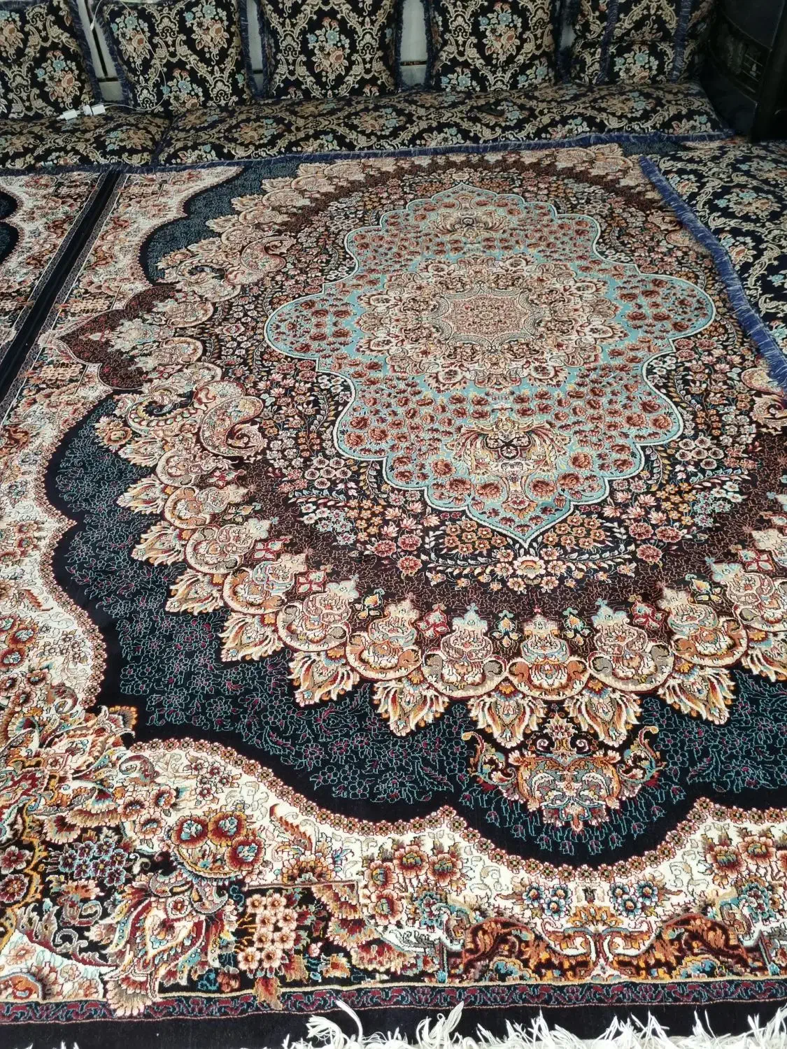 یک عدد فرش دوازه متری|فرش|داراب, |دیوار