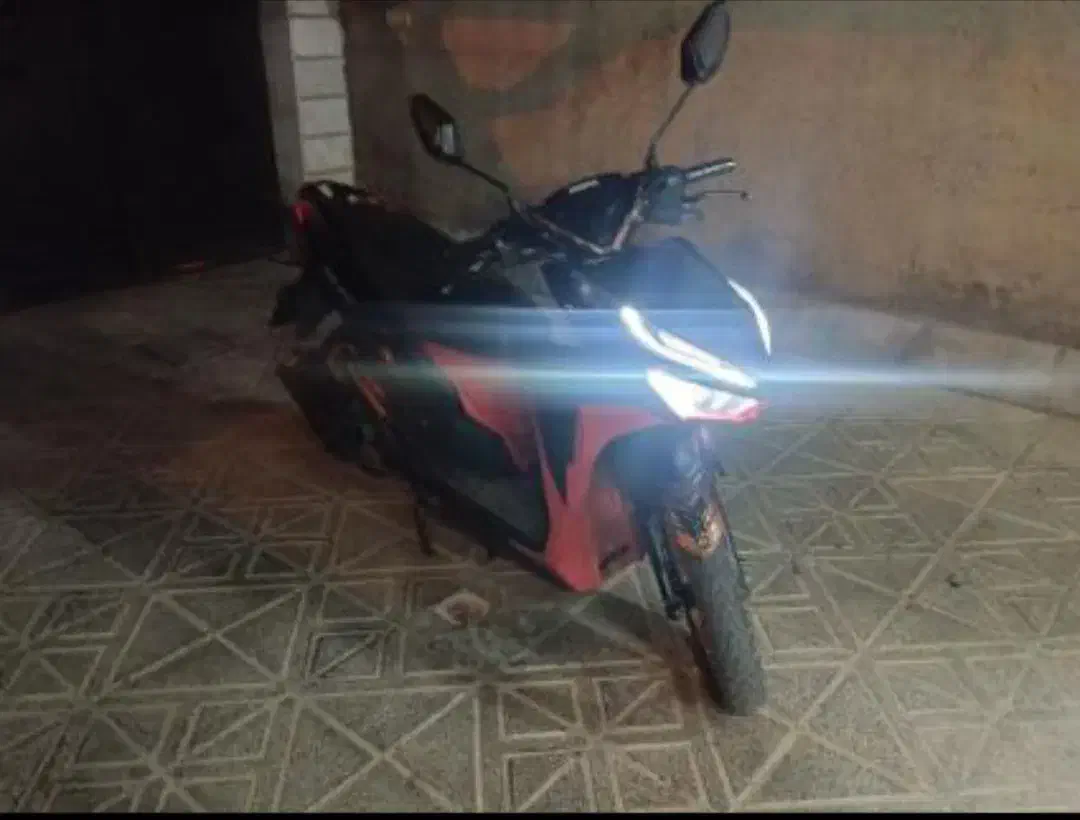 موتور کلیک ۱۵۰|موتورسیکلت|تاکستان, |دیوار