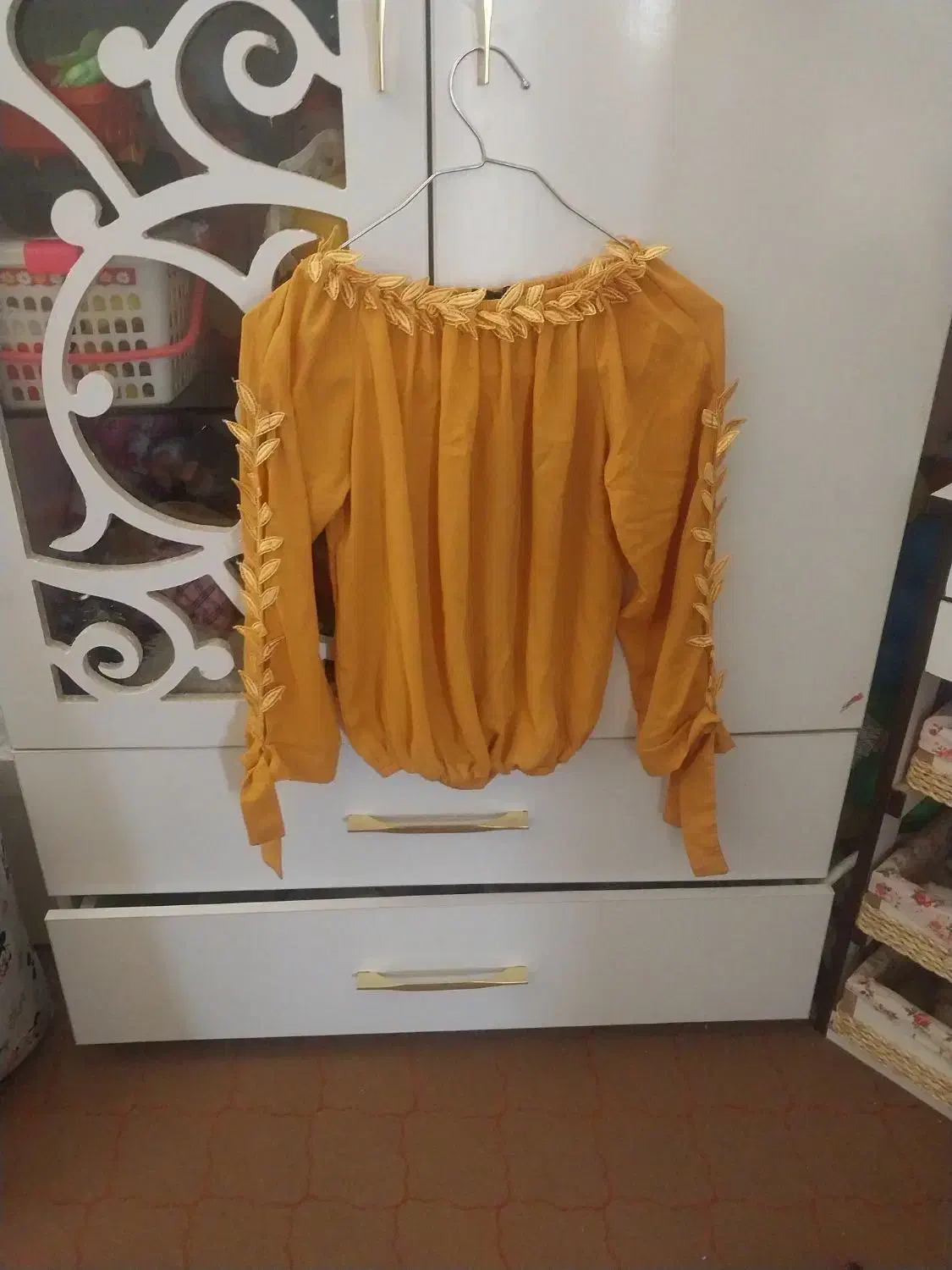 تعدادی لباس مجلسی به فروش میرسد|لباس|کاشمر, |دیوار