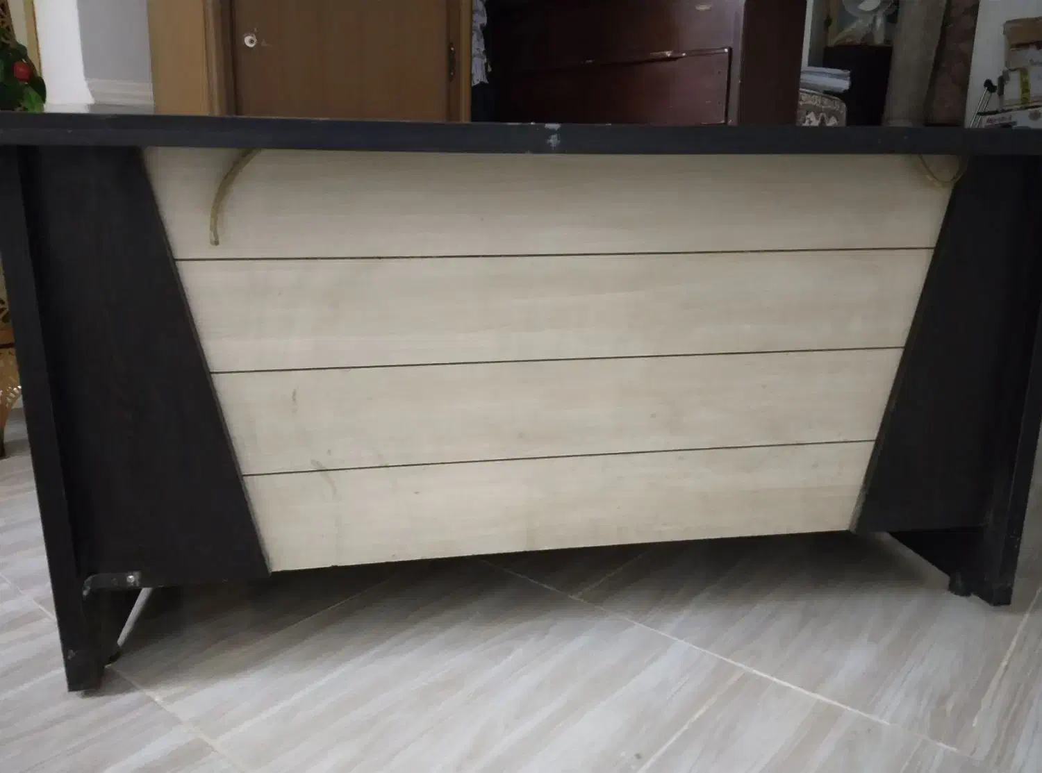 میز اداری بزرگ|دفتر کار|زابل, |دیوار