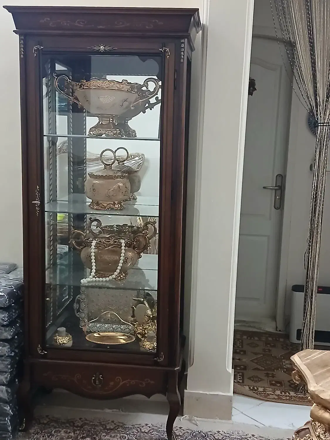 گنجه و آیینه شمعدون|بوفه، ویترین، کنسول|مشهد, رضاشهر|دیوار