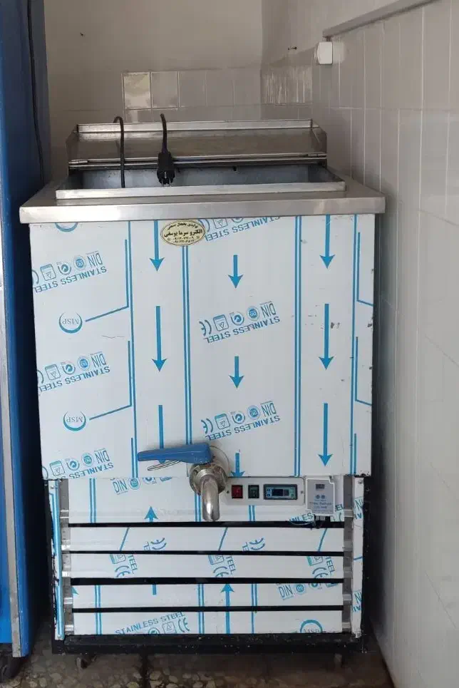 دستگاه شیرسردکن و یخچال فریزر|فروشگاه و مغازه|محمودآباد, |دیوار