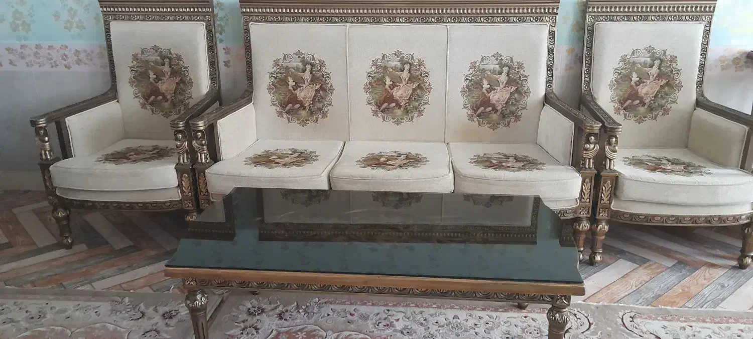 مبلمان و میز نهارخوری|مبلمان خانگی و میز عسلی|تربتحیدریه, شهرک ولیعصر|دیوار