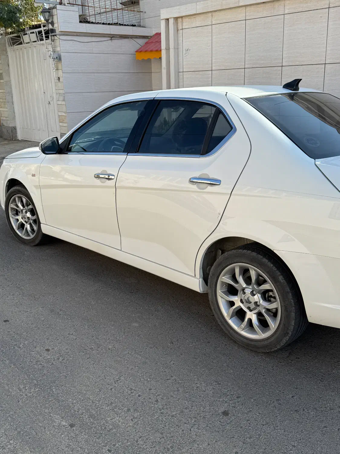 دنا پلاس ۱۴۰۳ توربو اتومات|خودرو سواری و وانت|کاشمر, |دیوار