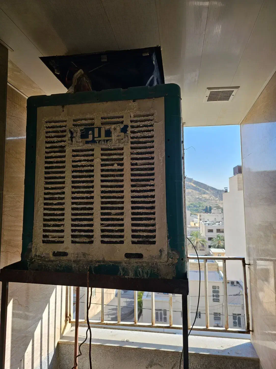 کولر آبی همراه با پایه آهنی|کولر آبی|شیراز, کوی فرهنگیان|دیوار