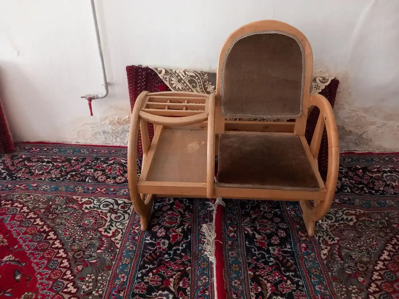 بوفه قدی سالم با یه میز تلفن|بوفه، ویترین، کنسول|ملایر, |دیوار